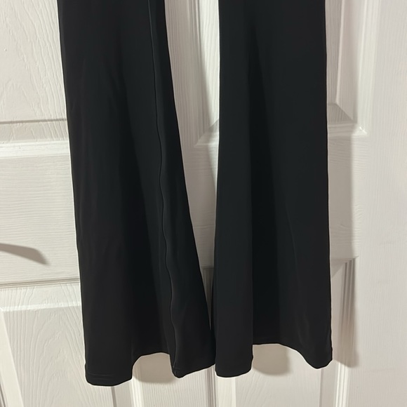 OFFLINE By Aerie Real Me High Waisted Crossover Flare Legging - Picture 7 of 7